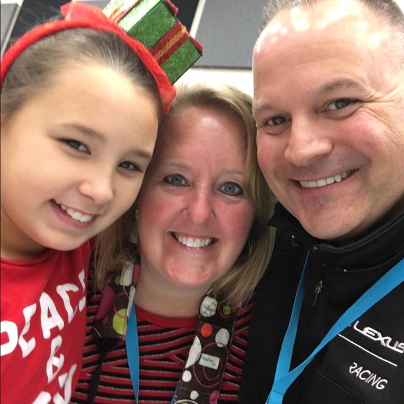 Meet your Posher, Michelle - Picture 3 of 3